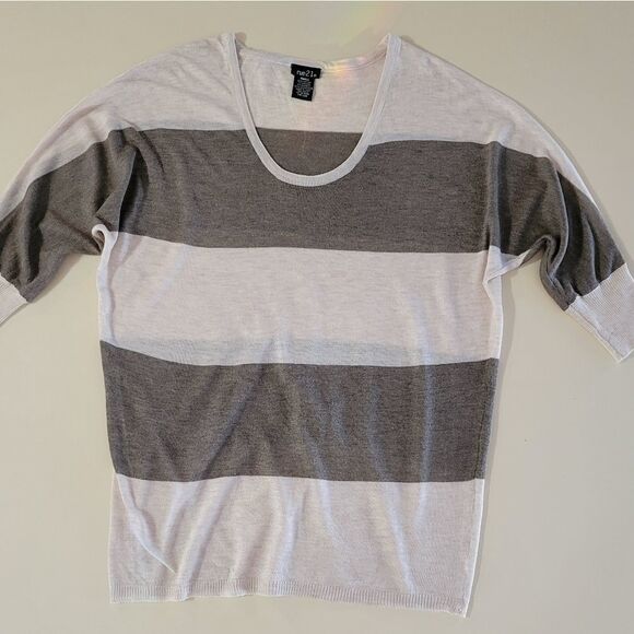 Rue21 Stripe Dolman Sleeve Sweater - Picture 1 of 9